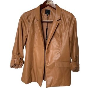 LOVE TREE, NWT Brown Sugar Roll Up Sleeve Collared Blazer Size L Camel Color